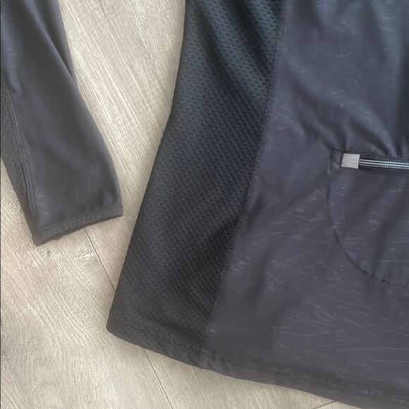 Athleta Black 1/2 zipper size large Women's Sweater - Picture 9 of 11